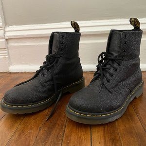 Dr Martens 1460 Farrah Black Glitter boots